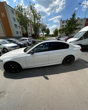 BMW Seria 5 cena 72900 przebieg: 135500, rok produkcji 2014 z Rogoźno małe 46